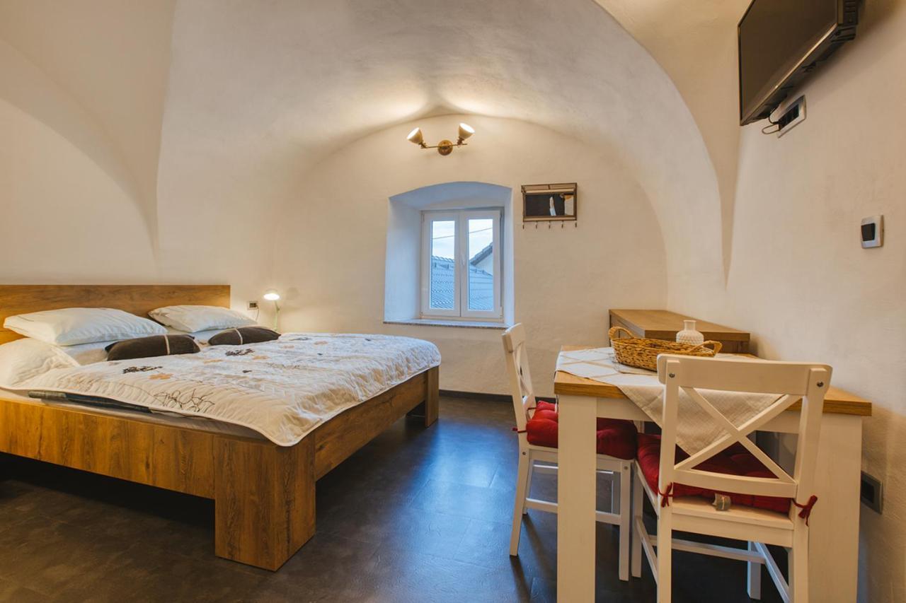 Apartmaji Pr'Pisk Appartement Bohinjska Bela Buitenkant foto