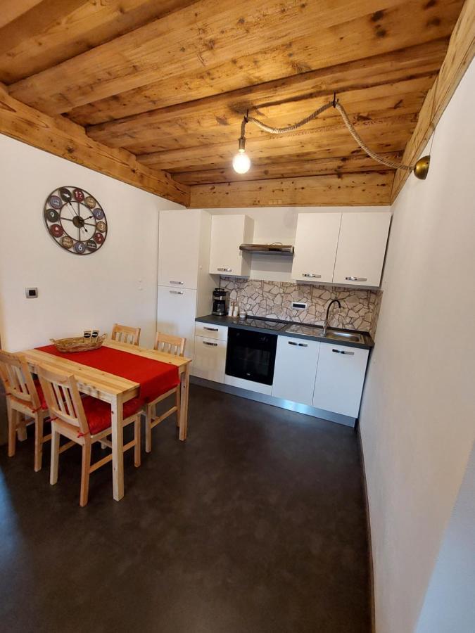 Apartmaji Pr'Pisk Appartement Bohinjska Bela Buitenkant foto