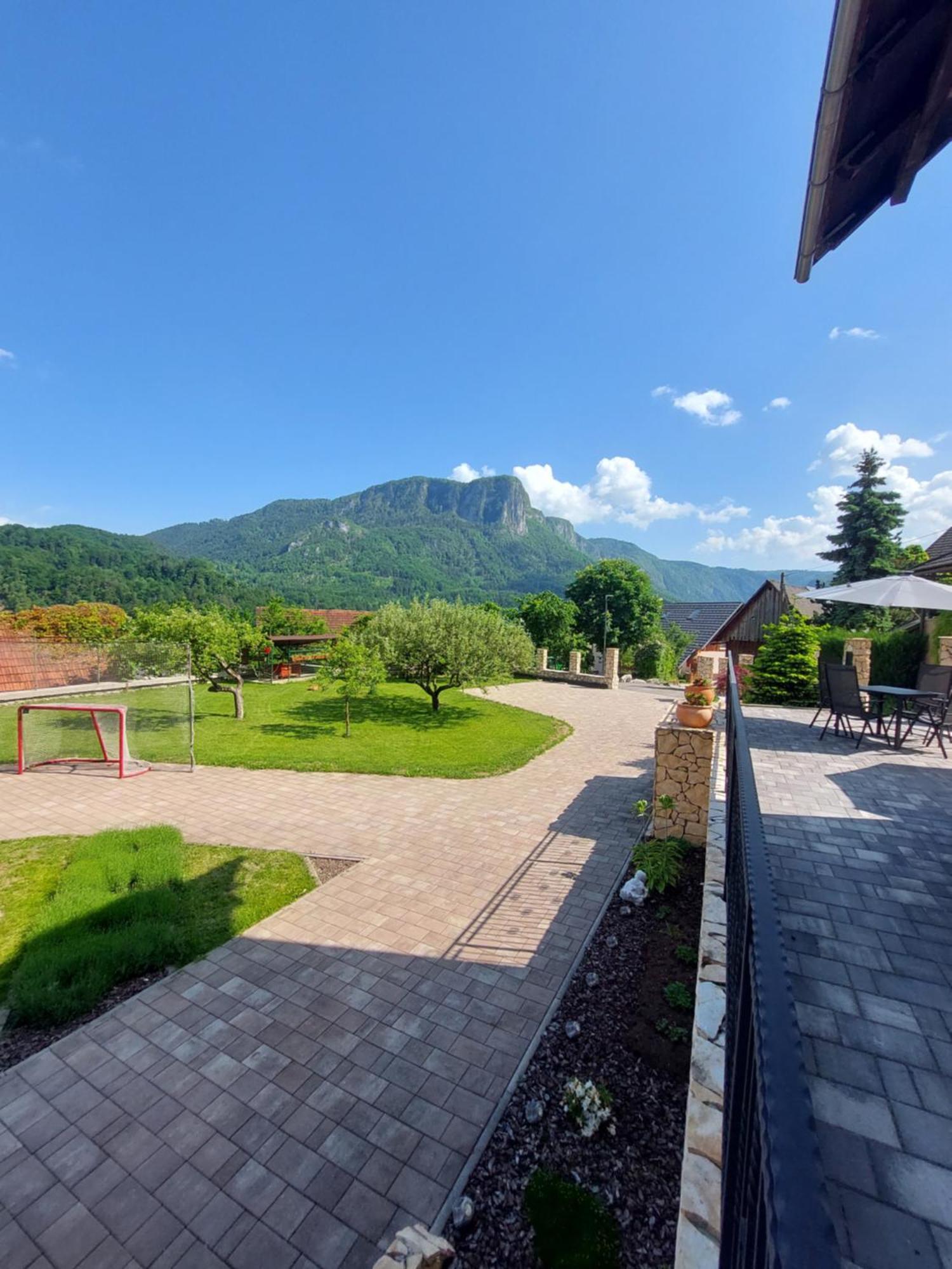 Apartmaji Pr'Pisk Bohinjska Bela Buitenkant foto